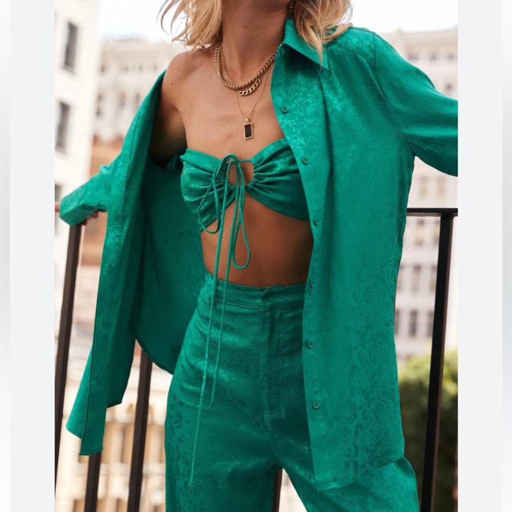 SOLD ⚠️⚠️⚠️⚠️12th B tribe St Barths Emerald Green button down Top